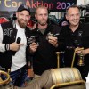 Für den guten Zweck: Bobby-Car-A(u)ktion des "Irren Lackierers" unterstützt Stiftung
