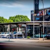 Mercedes-Niederlassung Lübeck: Süverkrüp und Brinkmann greifen gemeinsam zu