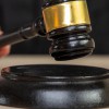 Schadensersatz bei verspäteter E-Auto-Lieferung: Händler muss Umweltbonus ausgleichen