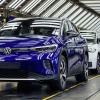 Schwache Nachfrage bei E-Autos: VW drosselt Produktion 