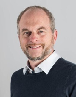Andreas Singer