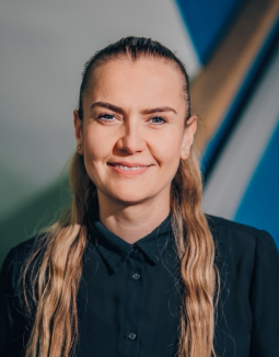 Kristina Holstein