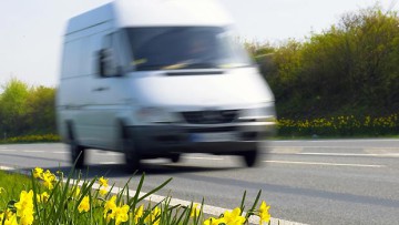 AUTOHAUS 18/2013: Online-Einzelhandel beflügelt Transportermarkt