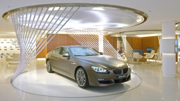 BMW "Brand Store" in Paris
