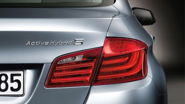 Motor Show: BMW präsentiert Hybrid-Fünfer in Tokio