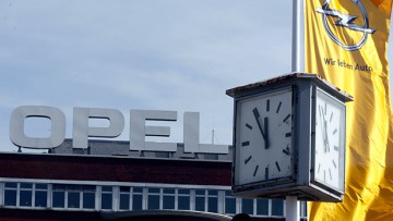 Zafira-Verlagerung: Opelaner in Bochum lassen Arbeit ruhen