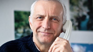 Vernetztes Auto: Datenschützer kritisiert Hersteller