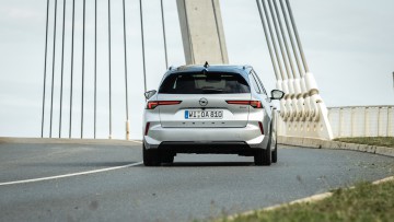 Opel Astra Sports Tourer mit 48-Volt-Hybrid