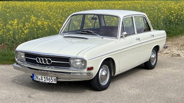 Foto: autodrom
Wieder alles auf Anfang – Aus dem glücklosen DKW F 102 ging 1965 der erste Audi der Nachkriegszeit hervor, dies mit Vierzylinder-Viertaktmotor