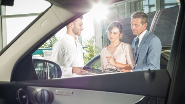 Automotive Customer Report: Hersteller und Handel sollten enger zusammenarbeiten