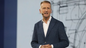 VW-Chef Diess: Nur "ein Gramm oder so" von EU-CO2-Zielen entfernt