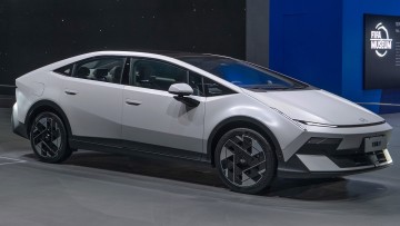 Hyundai Ioniq V