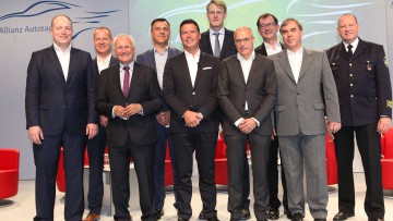 Allianz-Autotag: "E-Autos sind bezahlbar und sicher"