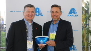 Jubiläum: Axalta hat jetzt 40.000 Farbtonmessgeräte im Markt 