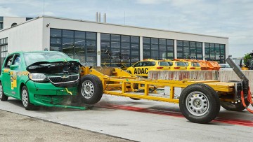 ADAC-Unfallforscher: Autos könnten beim Frontcrash noch sicherer sein