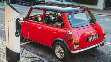 Elektro-Umbaulösung für Mini Classic: Verbrenner raus, E-Motor rein