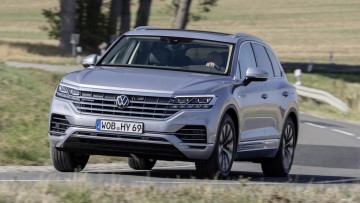 Fahrbericht VW Touareg R und eHybrid: Brummer oder Summer