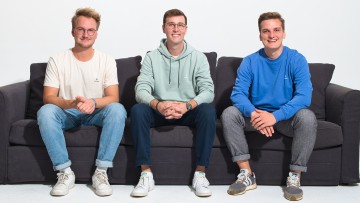 Maximilian Rost, Florian Reister und Niko Schmidt betreiben die Plattform Aampere, über die Autohäuser gebrauchte Stromer von privat oder gewerblich ankaufen können.