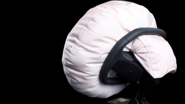 Neuer Fahrer-Airbag: Ab hinters Lenkrad