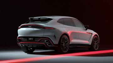 Aston Martin DBX S 