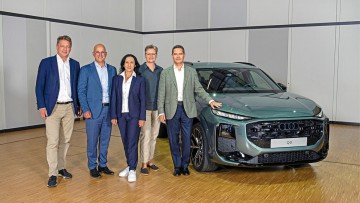 Gernot Döllner, Vorstandsvorsitzender der AUDI AG, Jörg Schlagbauer, Gesamtbetriebsratsvorsitzender Audi, Rita Beck, stellvertretende Betriebsratsvorsitzende Audi Ingolstadt, Karola Frank, stellvertretende Betriebsratsvorsitzende Audi Ingolstadt, und Xavi