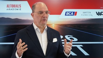 Branchenexperte Norbert Irsfeld sieht viel Optimierungspotenzial im "Maschinenraum" des Autohandels.