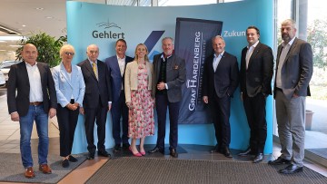 V.l.n.r.: Mark Häfner, Edith Grünwald, Franz-Xaver Grünwald, Volker Brecht, Alexandra Grünwald, Robert Graf von Hardenberg, Friedrich Behle, Philipp Ludwigs und Andy Kocijan