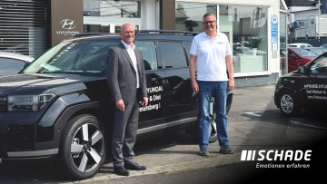 Der geschäftsführende Gesellschafter Holger Schade (li.) und Matthias Weber, der Centerleiter in Fulda bleibt