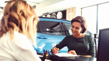 Autohaus Vertrag Unterschrift