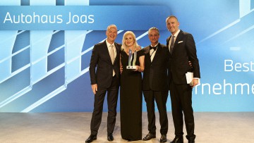 BMW zeichnet das Autohaus Joas als "Bester-Unternehmer 2024" aus.