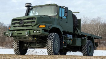 Mercedes-Benz Special Trucks liefert über 1.500 militärische Lkw vom Typ Zetros