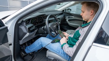 Dekra Batterietest Elektroauto Gebrauchtwagen 