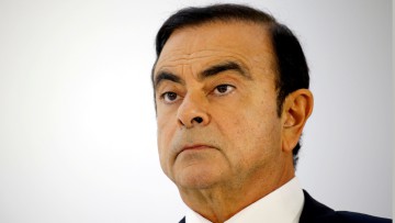 Finanzaffäre: Ghosn fordert von Gericht Grund für U-Haft