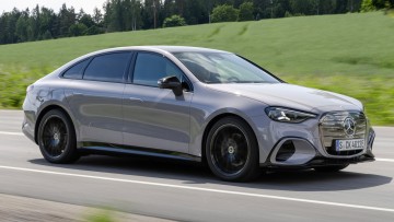 Mercedes-Benz-C-400-4Matic-Electric