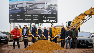 Neues Mercedes-Benz Center: Spatenstich bei Mercedes-Herbrand in Rhede