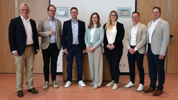 Aufbruchstimmung in Frankfurt (v.l.): Geschäftsführer Holger Thon führte durch das Programm des neu gegründeten MGPV, an dessen Spitze Dr. Oliver Herbst (Georg Breitschwert GmbH & Co. KG) als erster Vorsitzender gewählt wurde. Den Vorstand komplettieren B