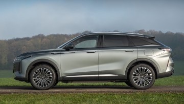 Omoda 9