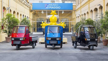 Ape-Modelle vor dem Museo Piaggio