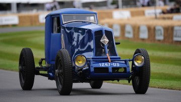 Retromobil in Paris erwartet Rekordbesuch: Run auf die Oldies