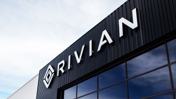 Tesla-Konkurrent: Rivian verzögert milliardenschweren Fabrik-Bau