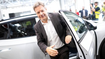 Wirtschaftsminister Robert Habeck besucht am 20. September das VW-Werk Emden