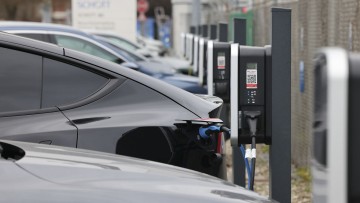 In der Mainzer Zentrale gibt es mehr als 40 Ladestellen für E-Autos.