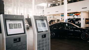 Tjekvik-Terminals in einem deutschen Autohaus