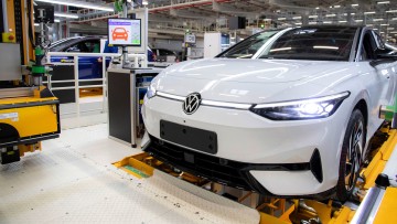 VW-Werk Emden: Ministerpräsident Lies setzt auf mehr E-Autos