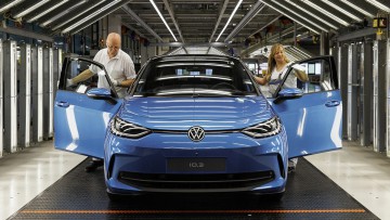 VW-Produktion in der Gläsernen Manufaktur in Dresden