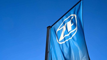 ZF_Fahne_Logo_HQ_picturealliancedpa_Felix_Kaestle_HD