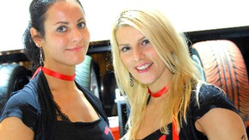 Essen Motor Show 07 Girls