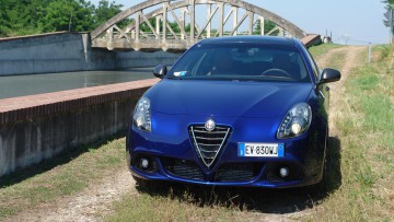 Alfa Romeo Giulietta und Mito Quadrifoglio Verde