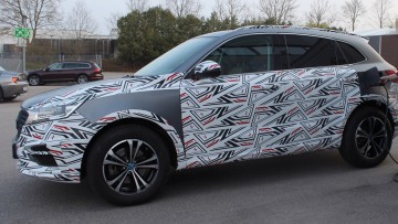 Borgward BX7-EV als Erlkönig