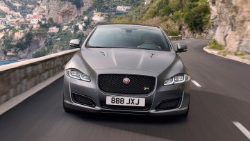 Jaguar XJR575